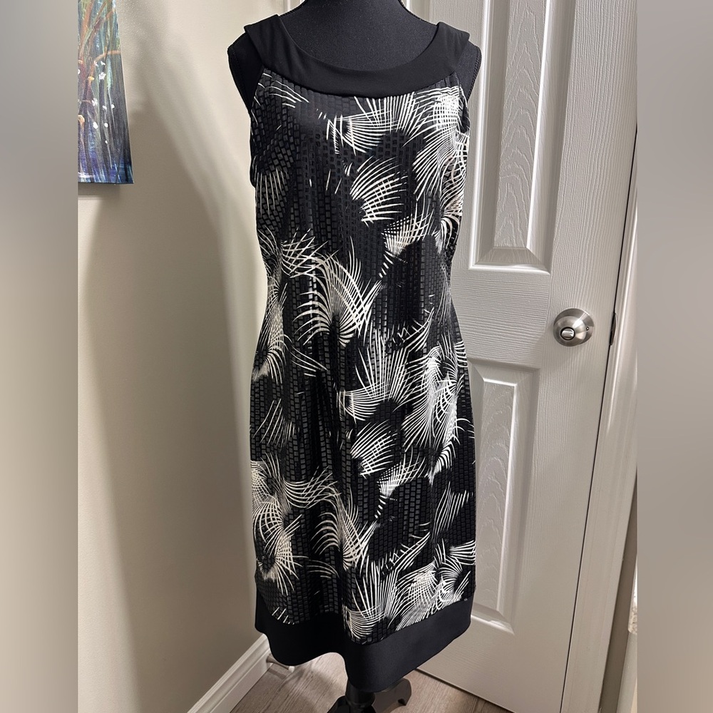 Jolibel Black & White Abstract Dress | Size 12 | Made in Canada
